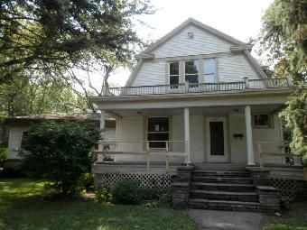 519 S Fifth St, Watseka, IL 60970
