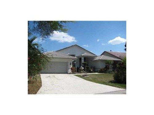 6120 NW 60 AV, Pompano Beach, FL 33067