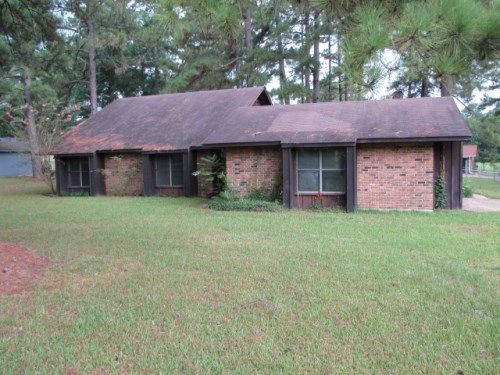 4413 Walden Dr, Pineville, LA 71360