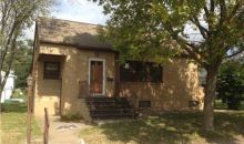 1313 E 4th St Muscatine, IA 52761