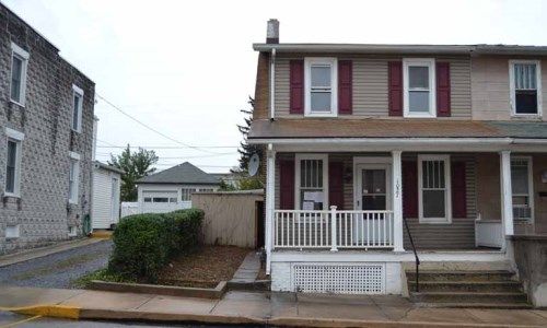 1027 W College Ave, York, PA 17404