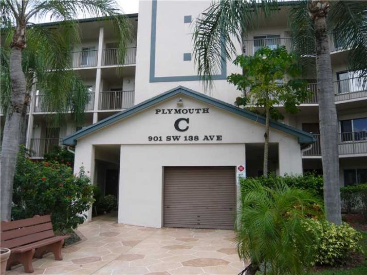 901 SW 138 AV # 211C, Hollywood, FL 33027