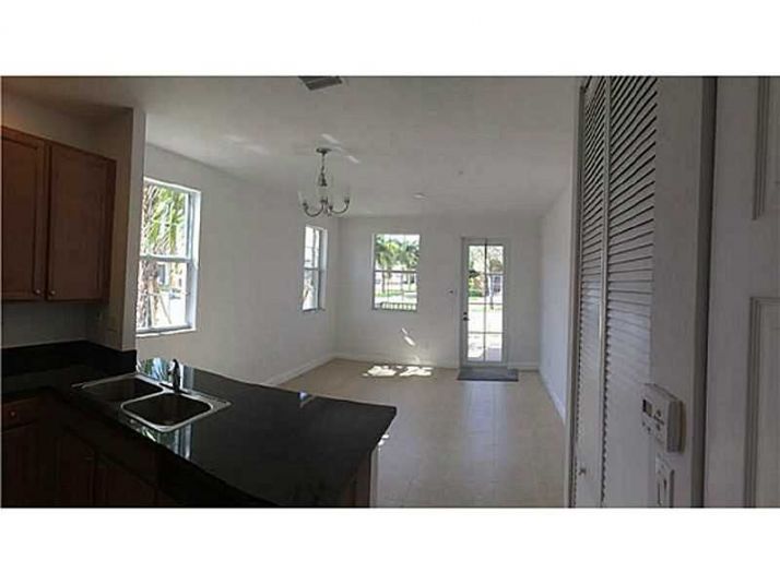 955 SW 147TH AV # 2502, Hollywood, FL 33027