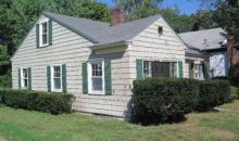 29 Davis Ave Auburn, ME 04210