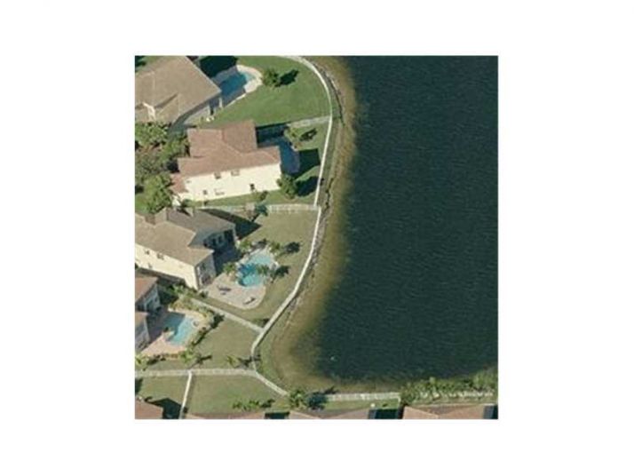 19449 SW 54 ST, Hollywood, FL 33029