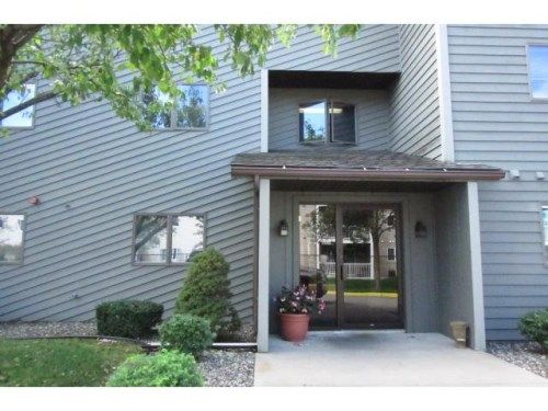 930 Lyn Way Apt 206, Hastings, MN 55033