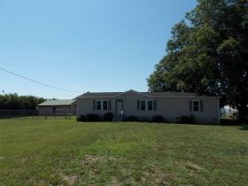 5168 Seaside Rd, Exmore, VA 23350