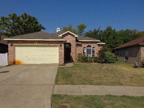 1009 Mill Spring Dr, Garland, TX 75040