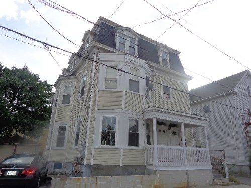 116-118 W Clifford, Providence, RI 02907