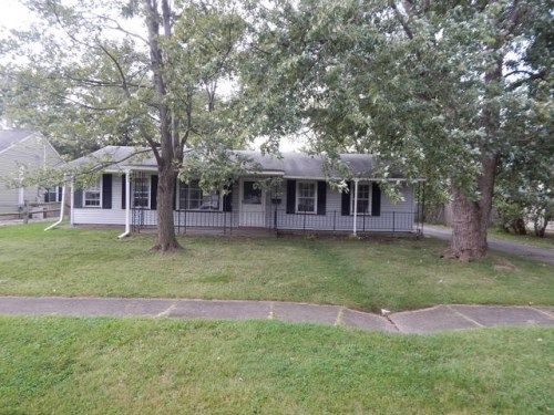 689 Lucille Dr, Elyria, OH 44035