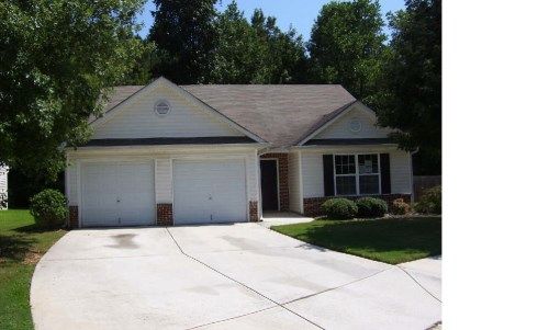 2416 Tullamore Cir, Snellville, GA 30039