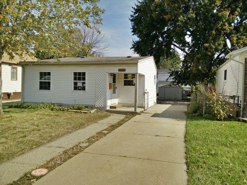 23574 Columbus Ave, Warren, MI 48089