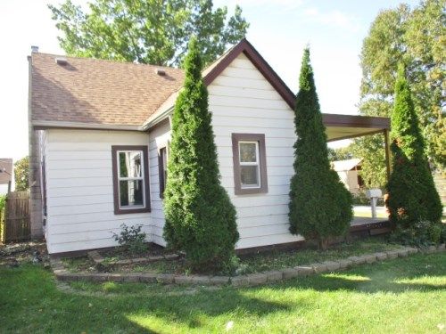 1057 Cleveland Ave, Lincoln Park, MI 48146