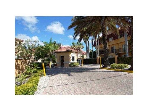 8600 SW 67 AV # 908, Miami, FL 33143