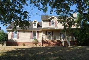 122 Countrywood Dr, Lebanon, TN 37087