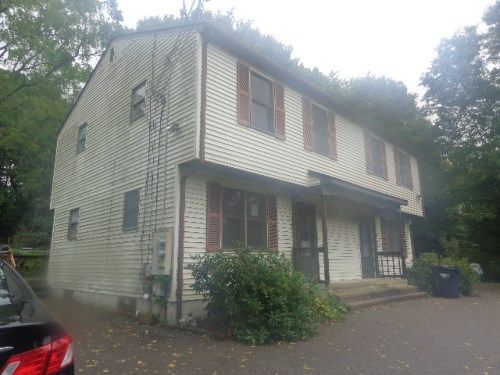 35 Pearl St, Westerly, RI 02891