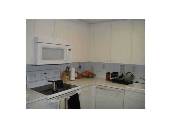 9805 NW 52 ST # 520, Miami, FL 33178