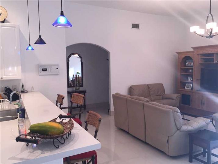 6558 NW 113 PL, Miami, FL 33178