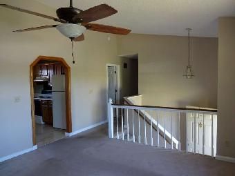 214 Englewood Ave, Mount Carmel, TN 37645