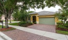 912 NANDINA DR Fort Lauderdale, FL 33327