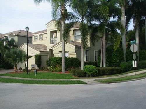 15715 SW 49 CT, Hollywood, FL 33027