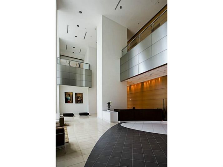 300 S BISCAYNE BL # T-2811, Miami, FL 33131