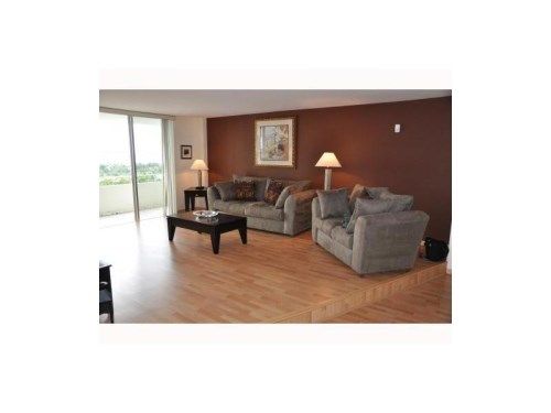 5151 COLLINS AV # 1620, Miami Beach, FL 33140