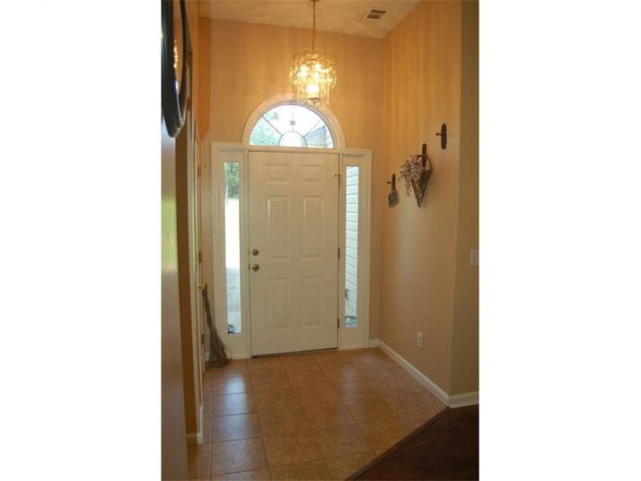 274 Thorn Brook Circle, Bethlehem, GA 30620