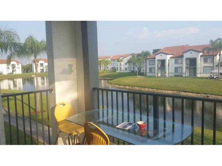 4360 NW 107 AV # 208, Miami, FL 33178