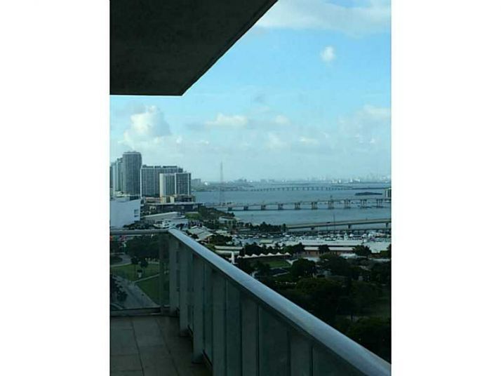 300 S BISCAYNE BLVD # T-2216, Miami, FL 33131