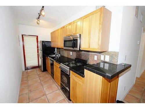 8310 BYRON AV # 10, Miami Beach, FL 33141
