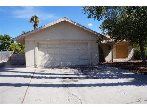 3050 Mcleod Dr, Las Vegas, NV 89121