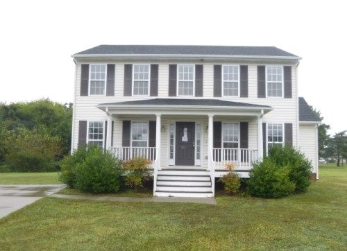 928 Triple Oak Ct, Richmond, VA 23231