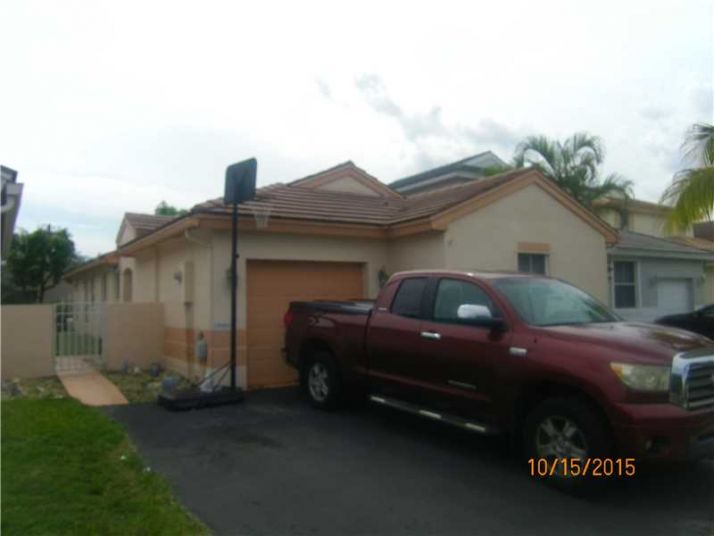 18466 NW 22 ST, Hollywood, FL 33029