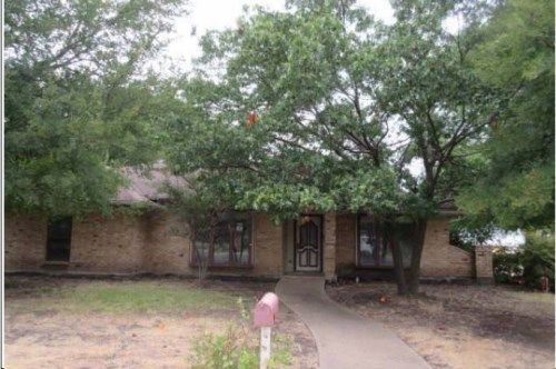 1000 Westgate Drive, Farmersville, TX 75442