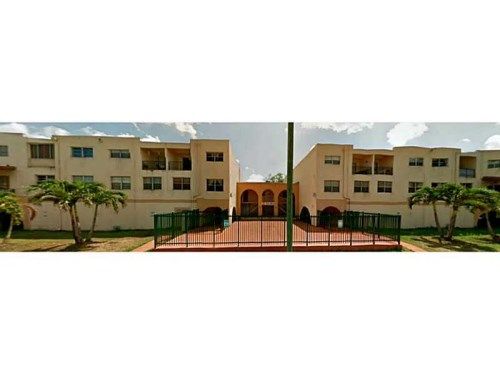1350 W 53 ST # 25, Hialeah, FL 33012