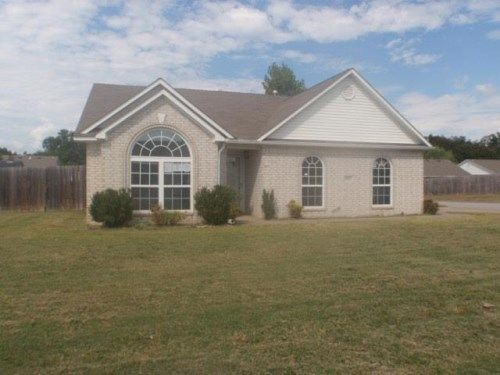 505 Dugan Mill Dr, Fort Smith, AR 72908