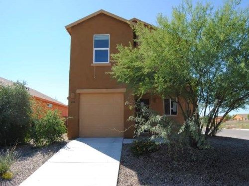 888 E Robert Hansen Dr, Tucson, AZ 85706