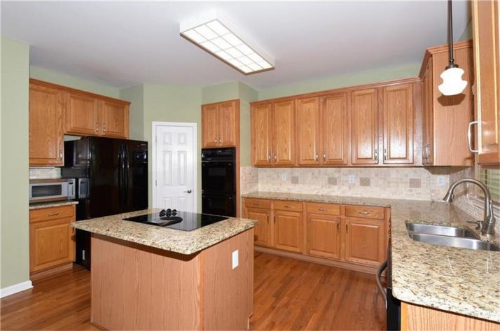 635 Summer Breeze Terrace, Alpharetta, GA 30005