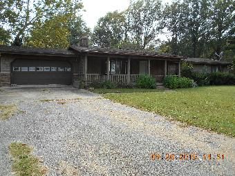 1506 Community Beach Rd, Odin, IL 62870