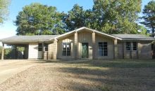 2426 Upper Dr Pearl, MS 39208