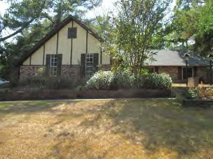 111 Pebblebrook Drive, Clinton, MS 39056