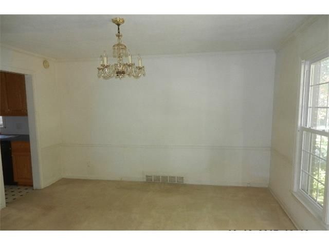 431 E 79th Ter, Kansas City, MO 64131