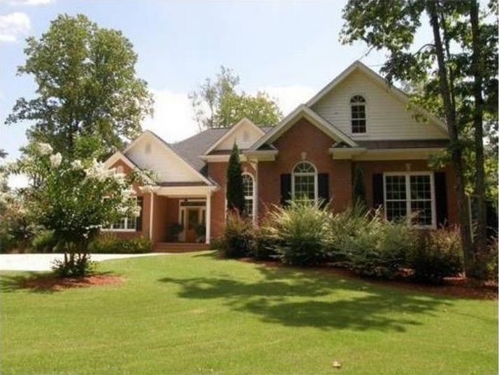 8665 Bay Drive, Gainesville, GA 30506
