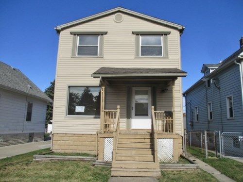 1420 Elm St, Wyandotte, MI 48192
