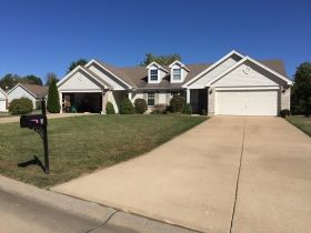 3 Willow Glen Dr, Saint Peters, MO 63376