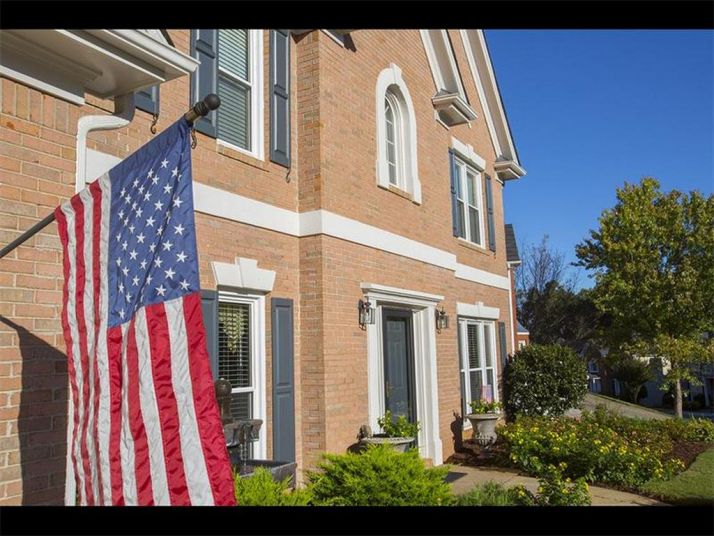 7031 Hunters Ridge, Woodstock, GA 30189