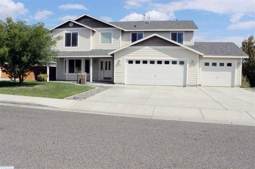 4701 FINNHORSE LN, Pasco, WA 99301