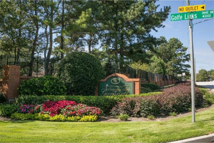 3280 Golfe Links Drive, Snellville, GA 30039