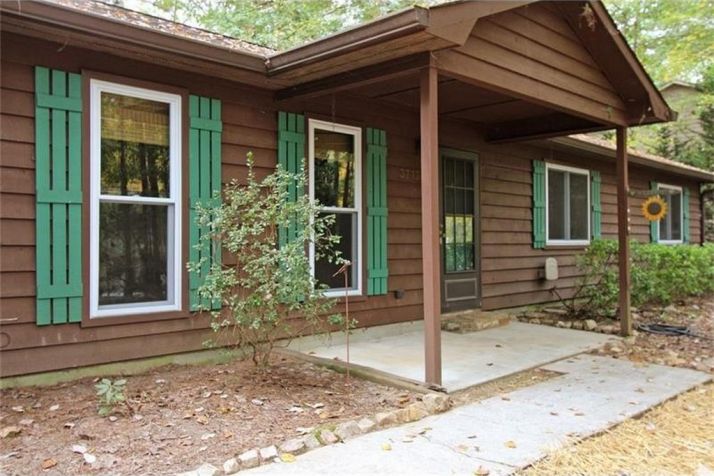 3773 Memorial Parkway Nw, Kennesaw, GA 30152